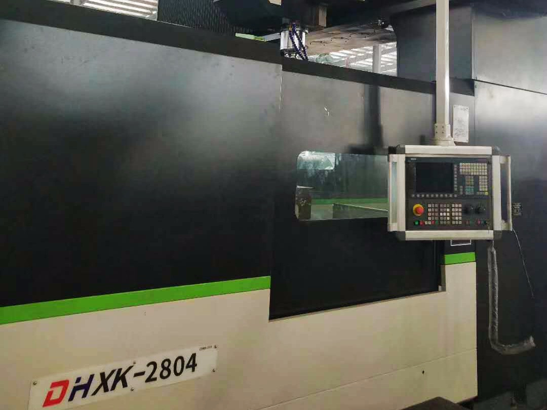 数控技术是怎么应用在机床上的？